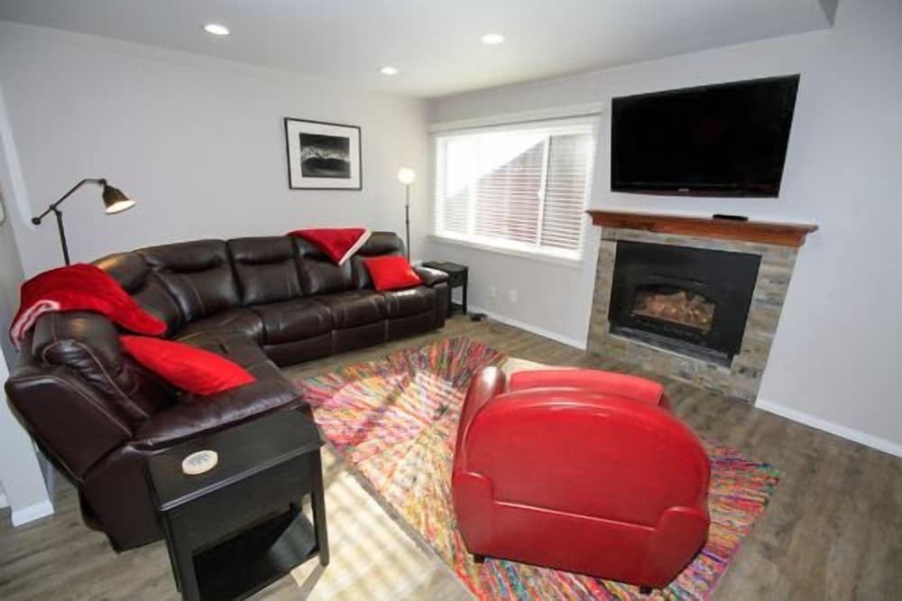Mammoth Ski & Racquet Club - photo 47