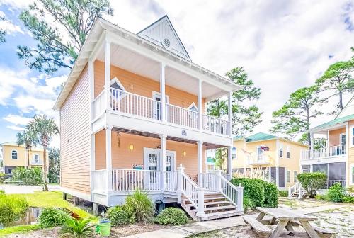 Return To Me 45C — 4-Star Luxury Hotel in Pensacola, United States