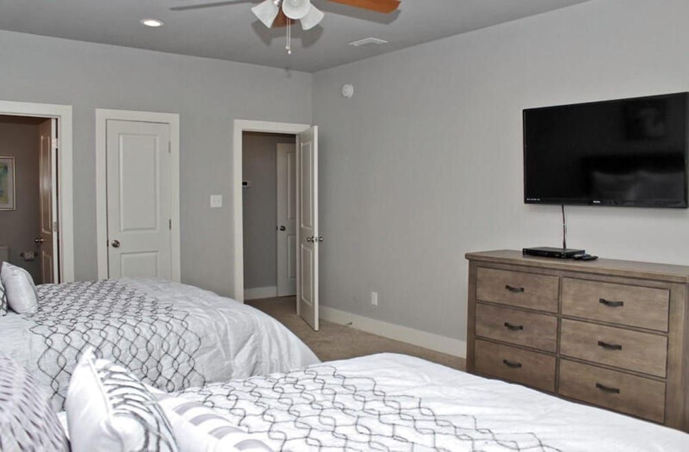 Romeo Beach by Youngs Suncoast - photo 16