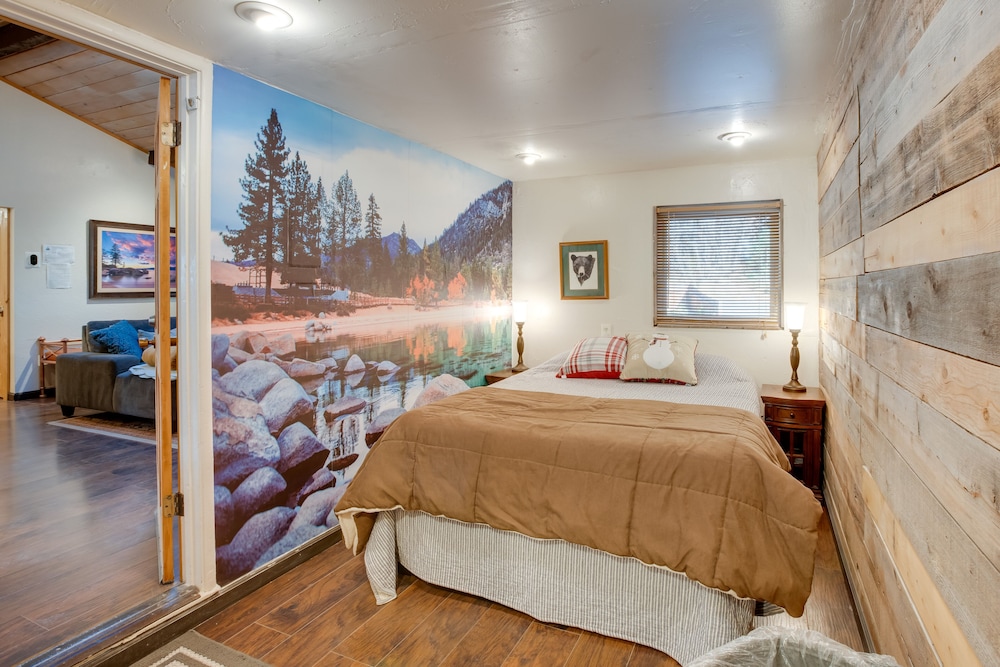 3 Mi to Heavenly Mountain Resort Home with Deck - photo 7