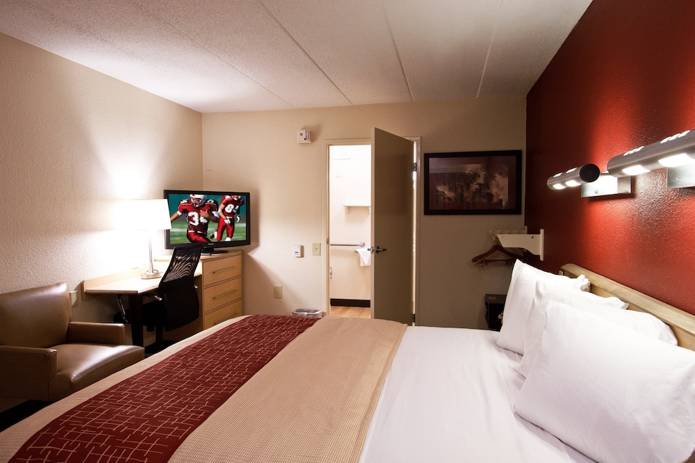 Red Roof Inn Rochester Henrietta - photo 16
