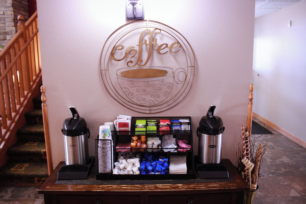 Canby Inn And Suites - photo 33