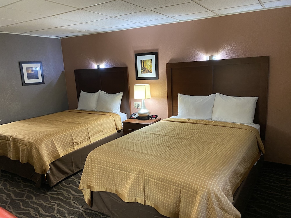 Economy Inn North Randall - photo 13
