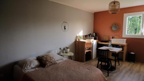 Studio a Avec Parking - carbon neutral hotel in Reze
