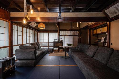 蔵サウナのある貸切古民家宿 Ojirotomarlo - carbon neutral hotel in Unknown City
