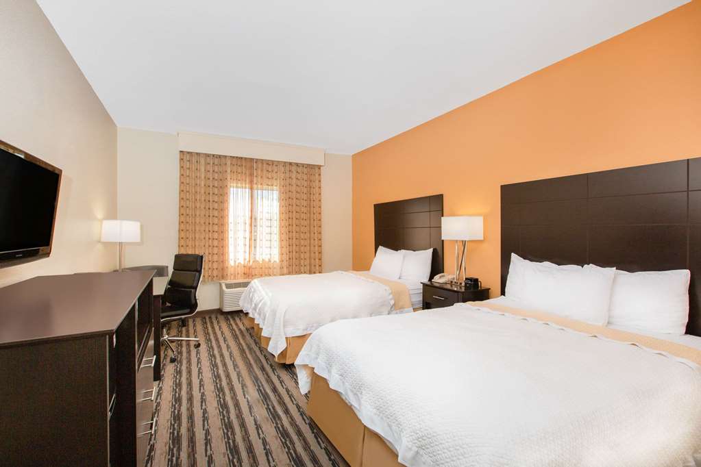 La Quinta Inn by Wyndham Lincoln Nebraska - photo 35