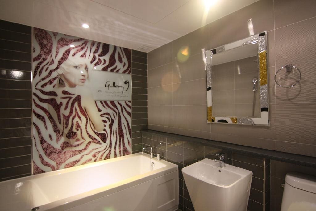 Gallery 9 Motel - carbon neutral hotel in Changwon