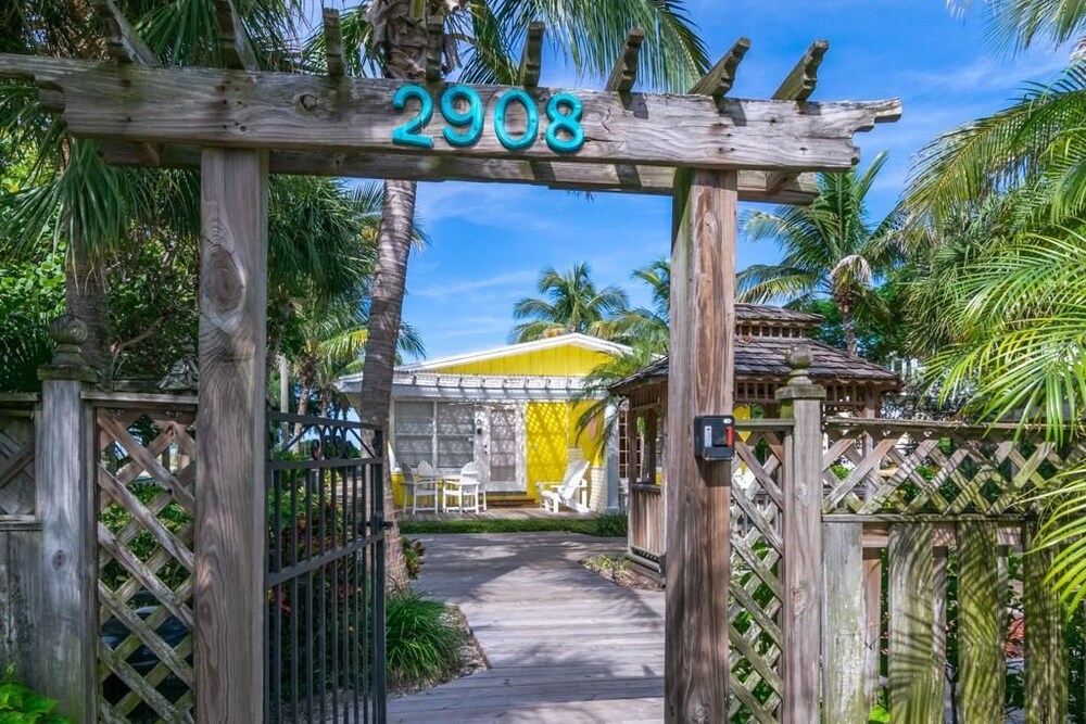 4 Beach Lovers Unit 1 - photo 34