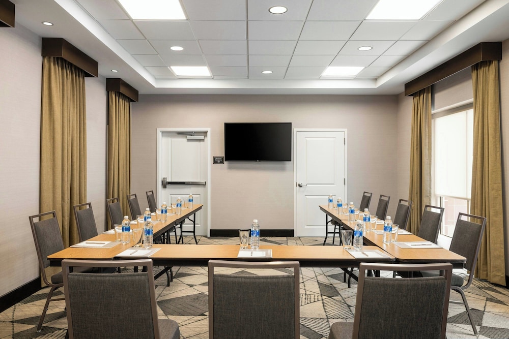 Residence Inn Des Moines Downtown - photo 32
