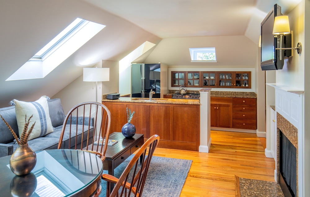 Inns at the Equinox - photo 15