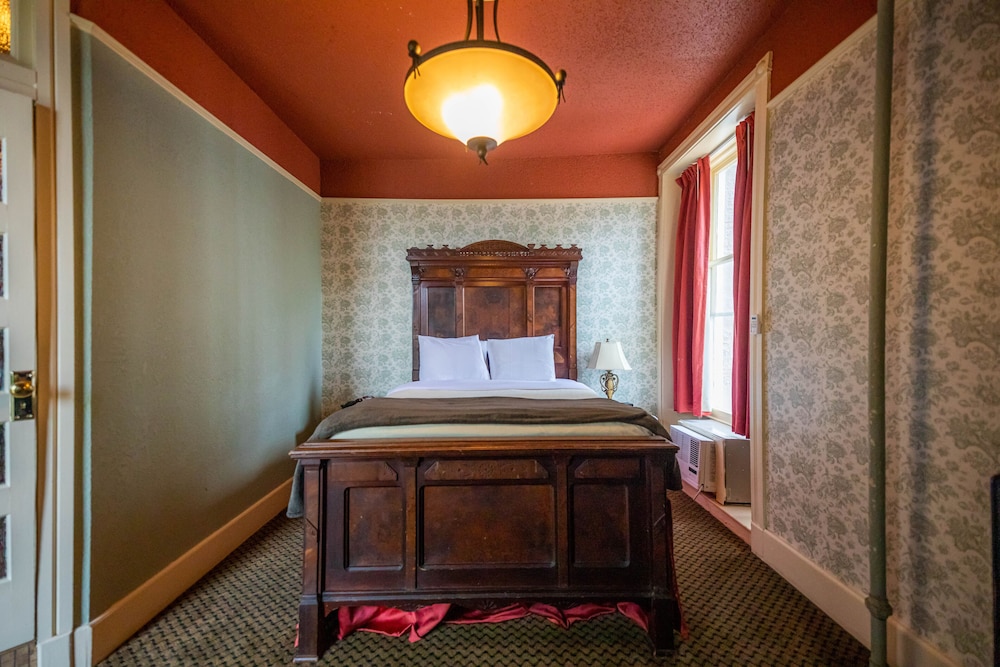 The Crescent Hotel and Spa - photo 13