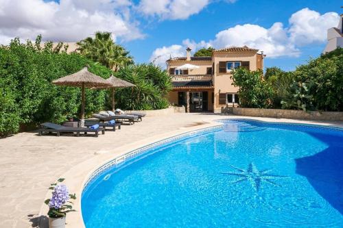 Apartamento Casa de Maretas — 4-Star Luxury Hotel in Santanyi, Spain