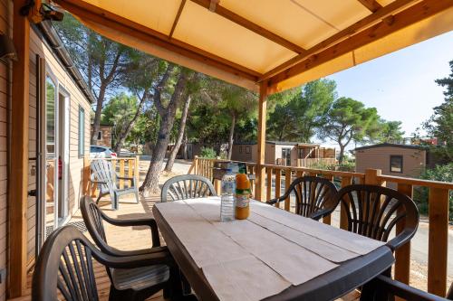 Camping Lou Soulei 218 — 4-Star Luxury Hotel in Carry-Le-Rouet, France