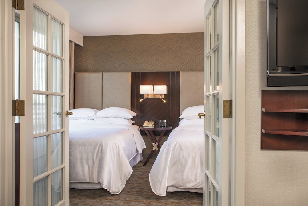 Sheraton Suites Chicago Elk Grove - photo 6