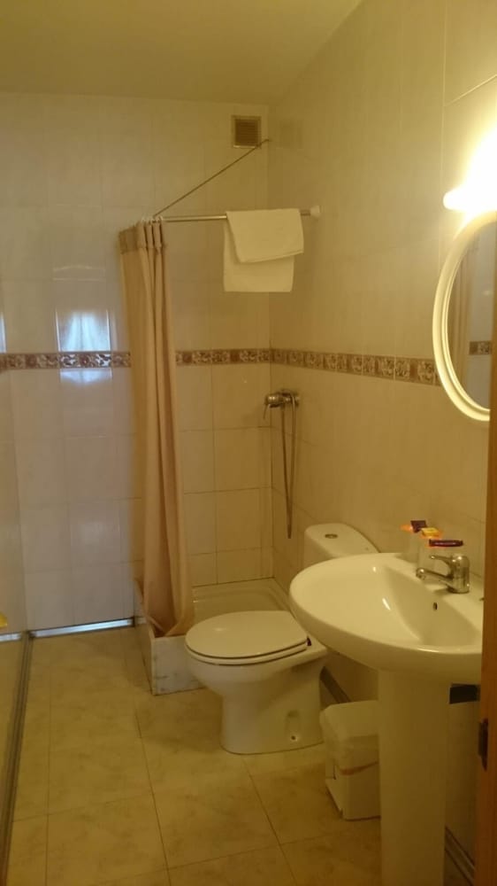 Hostal la Parra — Alloza — photo 4