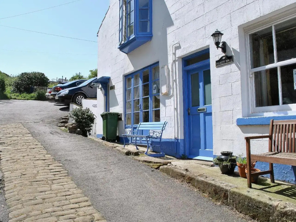 Sunny Cottage