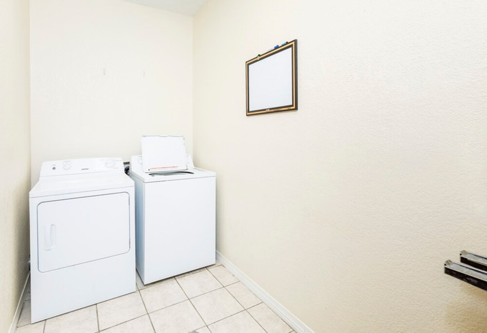 Regency Inn & Suites Biloxi - photo 17