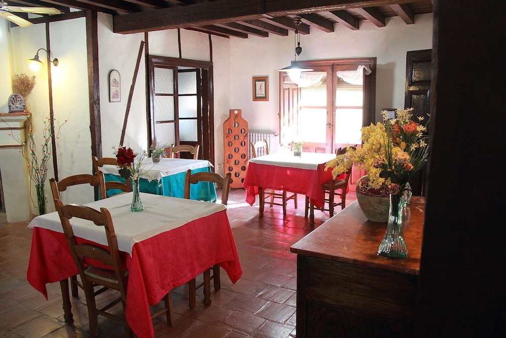 Posada El Canchal - carbon neutral hotel in Arenas De San Pedro