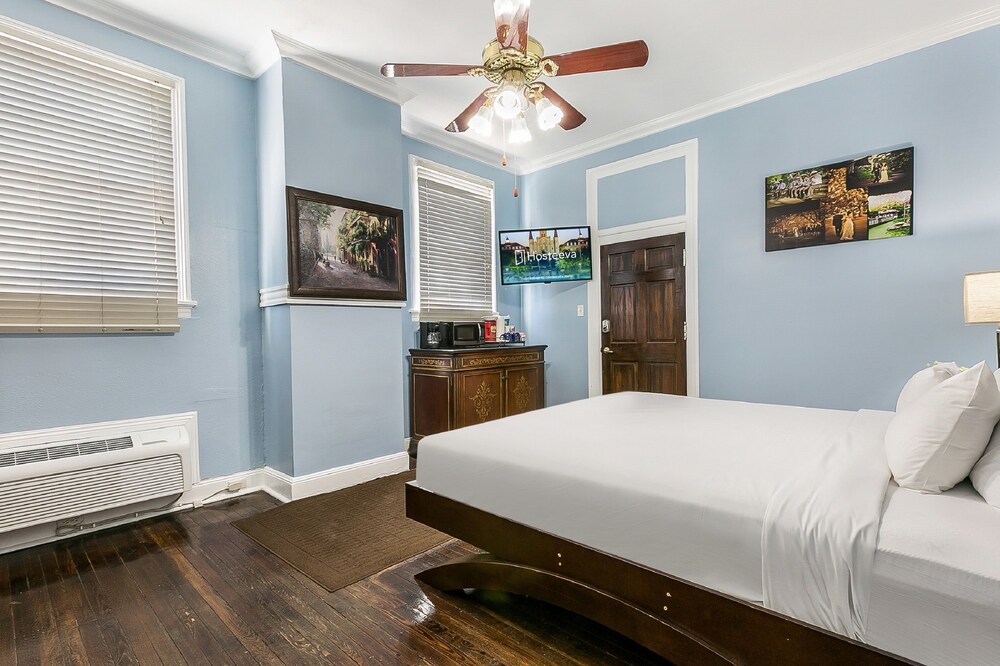 Canal Express Rooms - photo 11