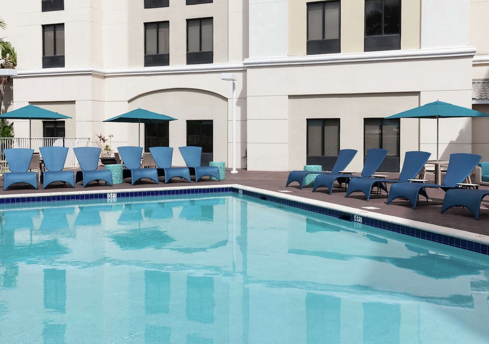 Hampton Inn & Suites Miami Doral Dolphin Mall - photo 32