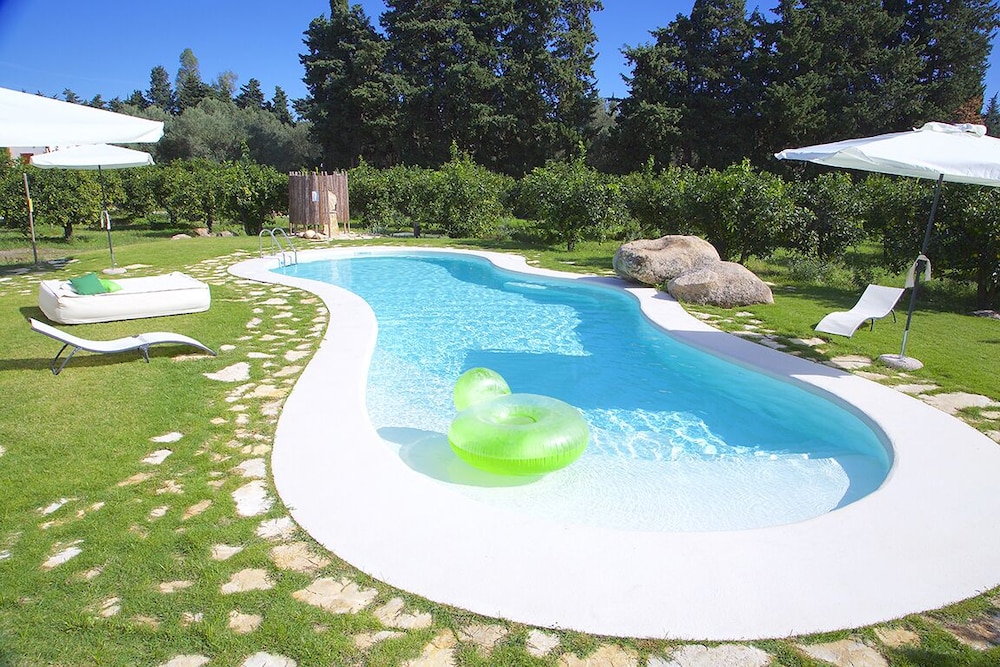 Luna&Limoni Country - carbon neutral hotel in Muravera