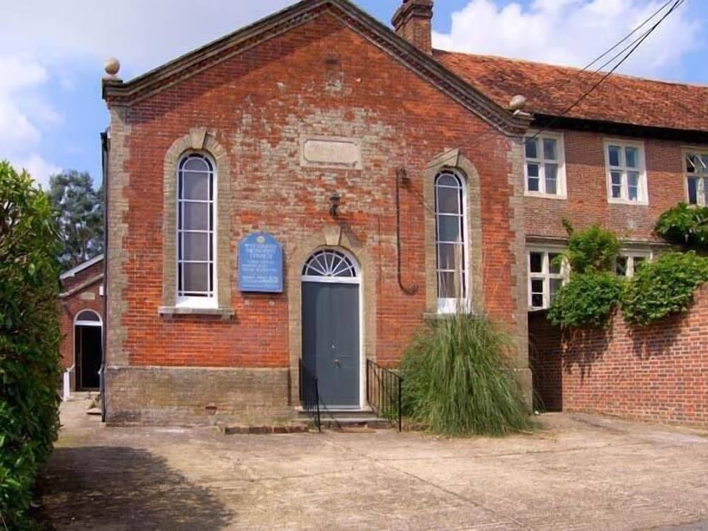The Methodist Chapel - carbon neutral hotel in Whiteparish