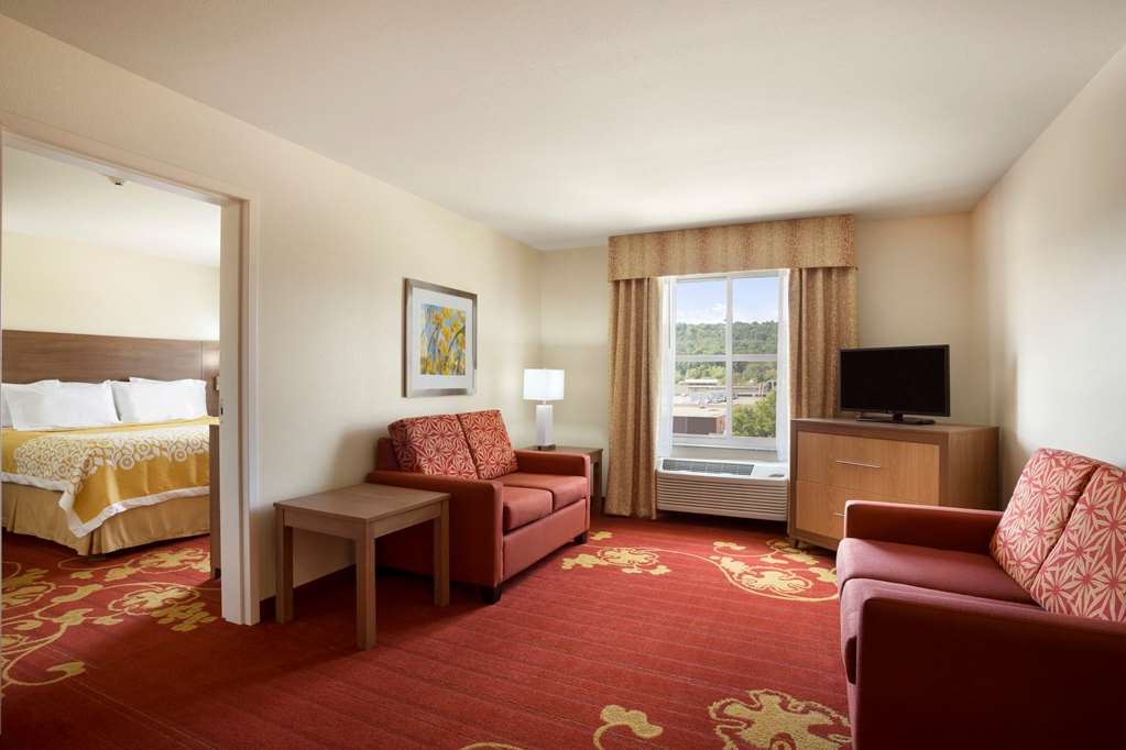 Days Inn & Suites by Wyndham Caldwell - photo 12