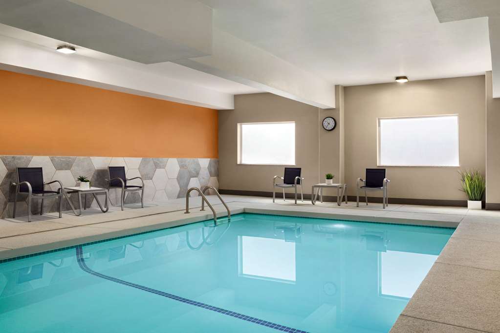 La Quinta Inn & Suites by Wyndham Salem OR - photo 6