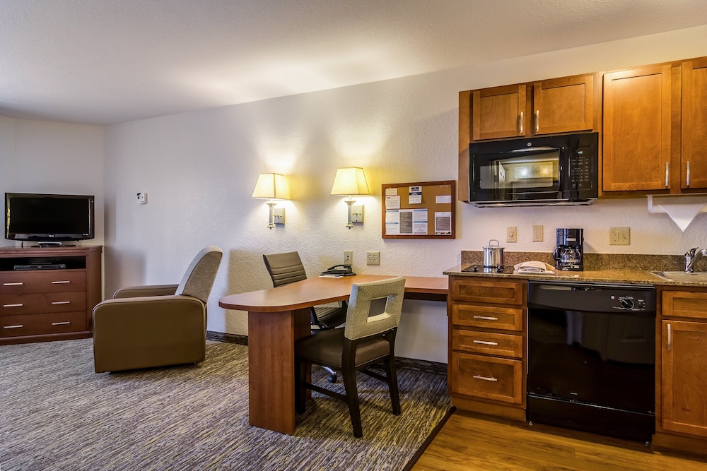 Candlewood Suites Jacksonville East Merril Road by IHG - photo 23