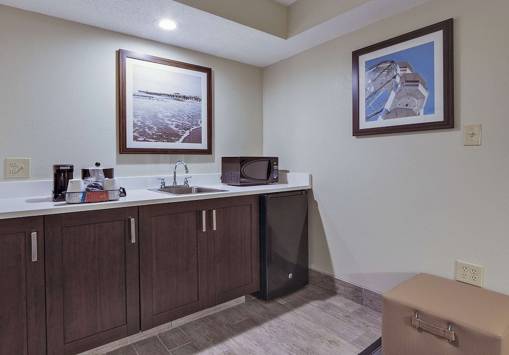 Hampton Inn Myrtle Beach Broadway at the Beach - photo 8