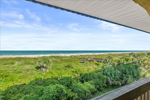 Unit 8316 Ocean & Racquet Resort — hotel in Saint Augustine Beach