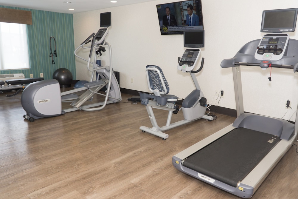 Holiday Inn Express Hotel & Suites Madison by IHG - photo 56