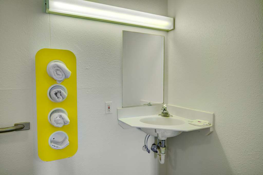 Motel 6 Lima OH - photo 18