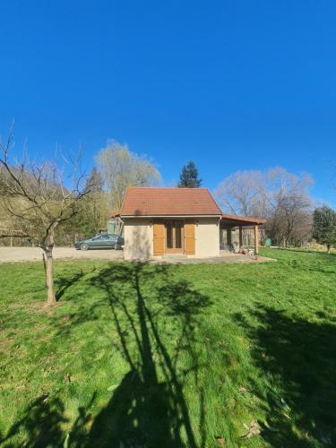 La maisonnette - carbon neutral hotel in Saint-Pere