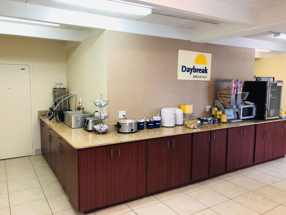 Days Inn Columbia I 70 - photo 15