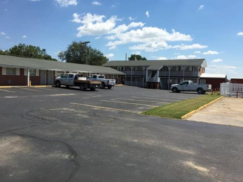 Guest House Motel - photo 24