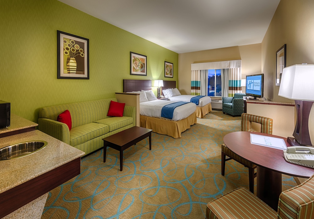 Holiday Inn Express Hotel & Suites Red Bluff South Redding an IHG Hotel - featured photo
