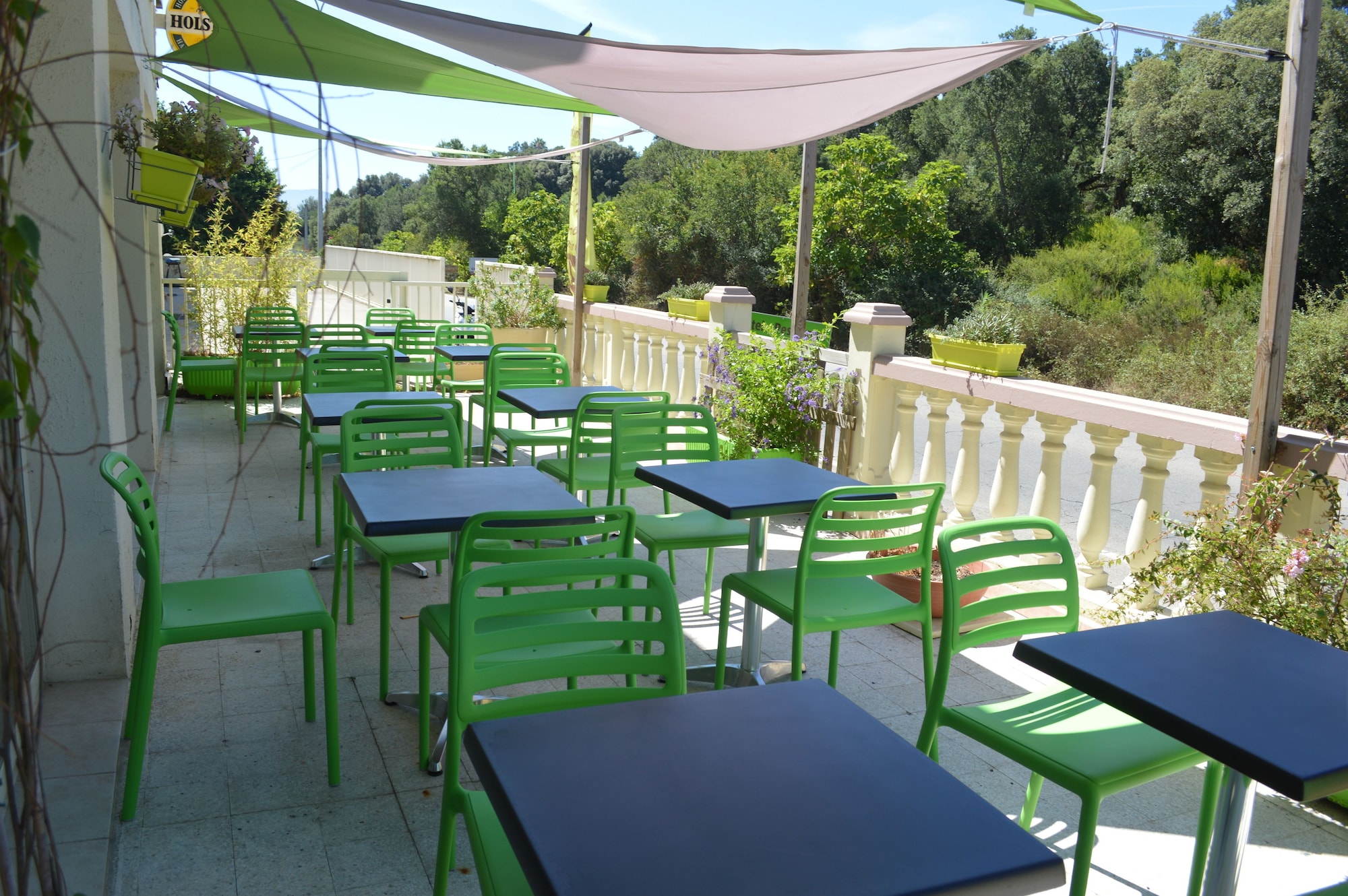 Le Riviera - carbon neutral hotel in Alata
