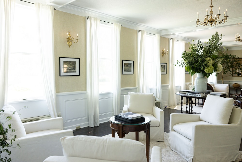 The Litchfield Inn - photo 24