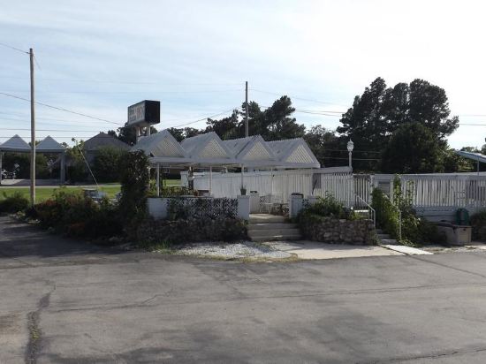 Twin Lakes Inn — Lakeview