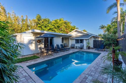 West Palm Beach Bungalow with Swimming Pool — 4-Star Luxury Hotel in West Palm Beach, United States