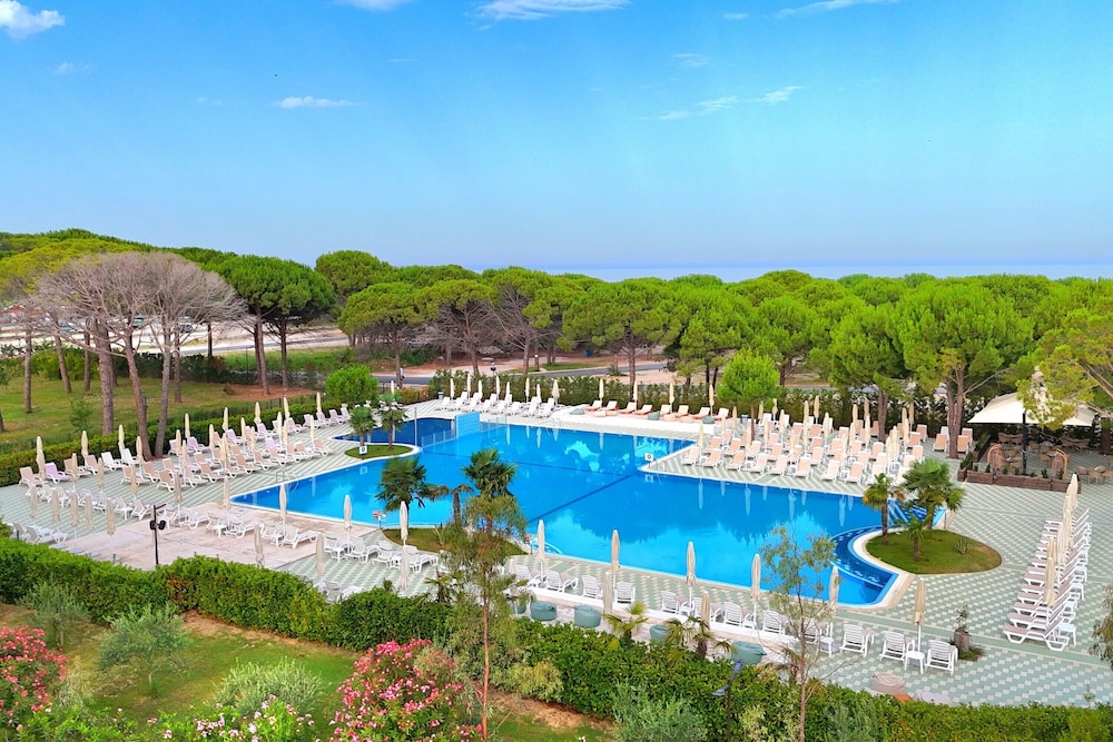 Perla Resort Holiday Homes — Ishem