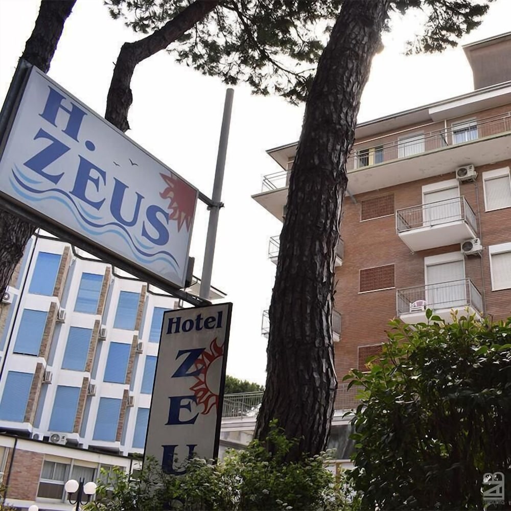 Hotel Zeus - last minute hotel in Cervia