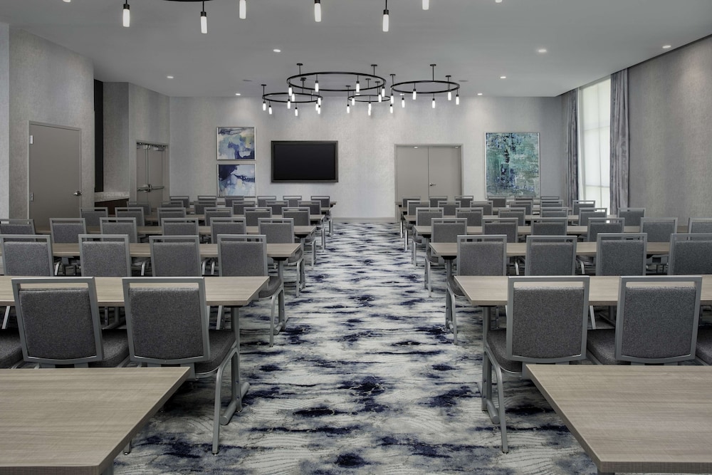 Hilton Garden Inn Pensacola Downtown - photo 20