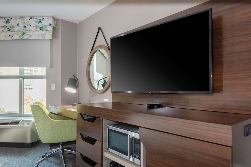Hampton Inn & Suites Arlington Crystal City DCA - photo 9