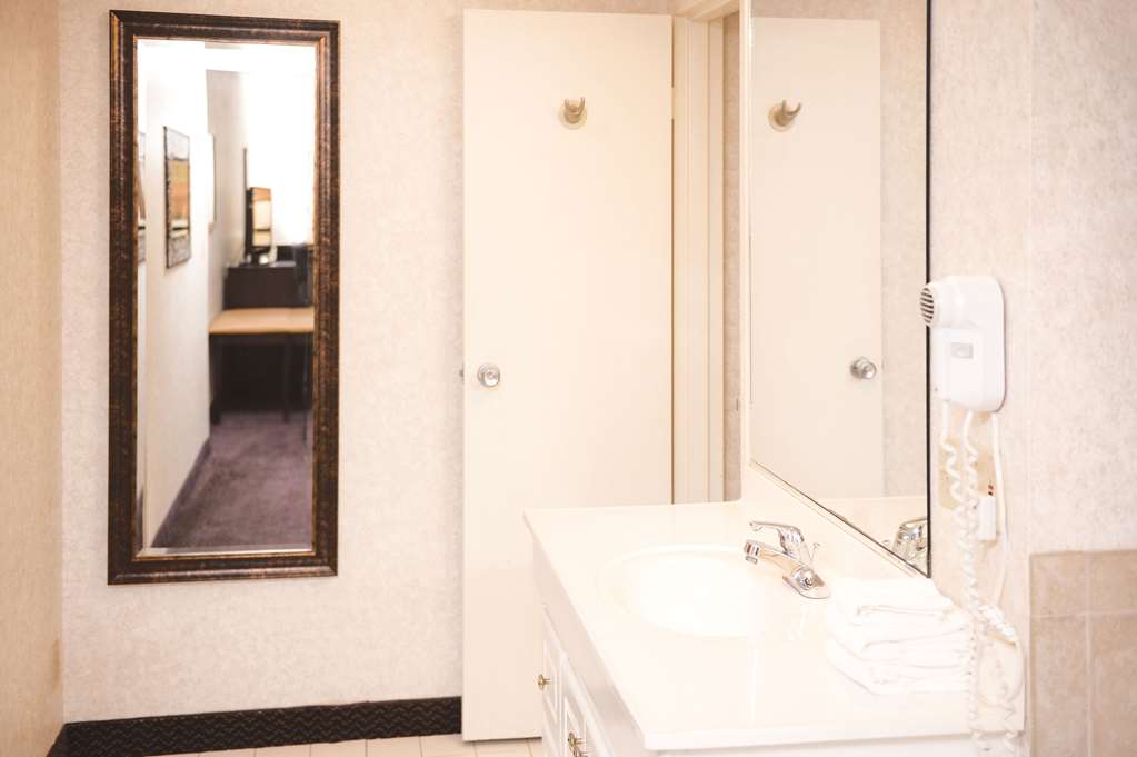 Quality Inn & Suites Ames Conference Center Near ISU Campus - photo 20