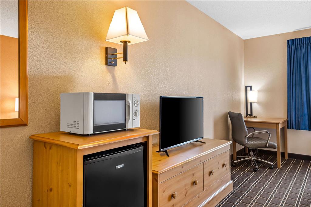 Days Inn by Wyndham Black River Falls I 94 on ATV Trail - photo 16