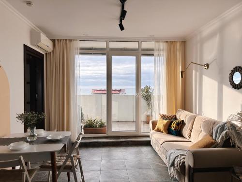 Hello Apartment