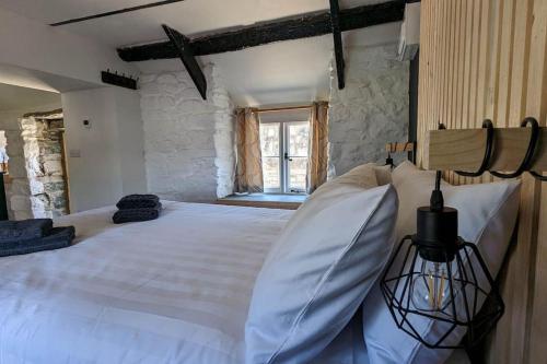 Romantic Hideaway — 4-Star Luxury Hotel in Trawsfynydd, United Kingdom