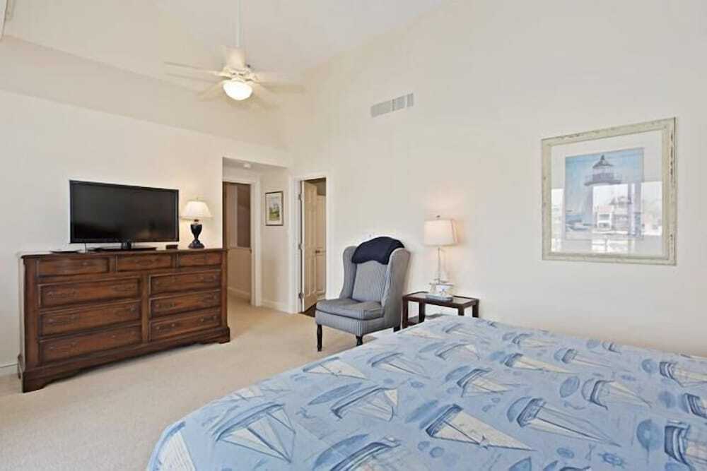 1116 Harbour South Club at the Sea Pines Resort - photo 4